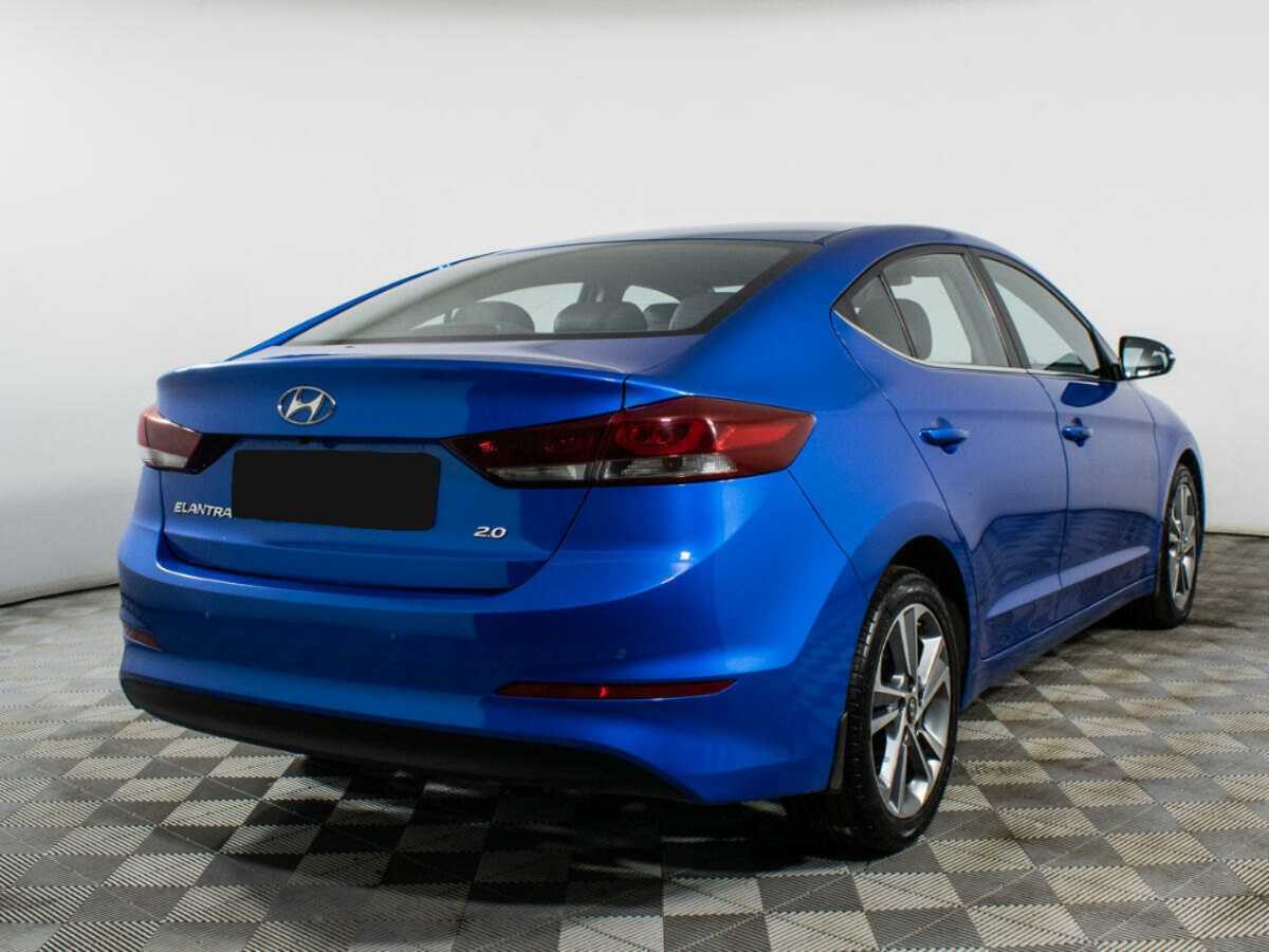 Hyundai Elantra с пробегом — 2016 год. Фото: #4