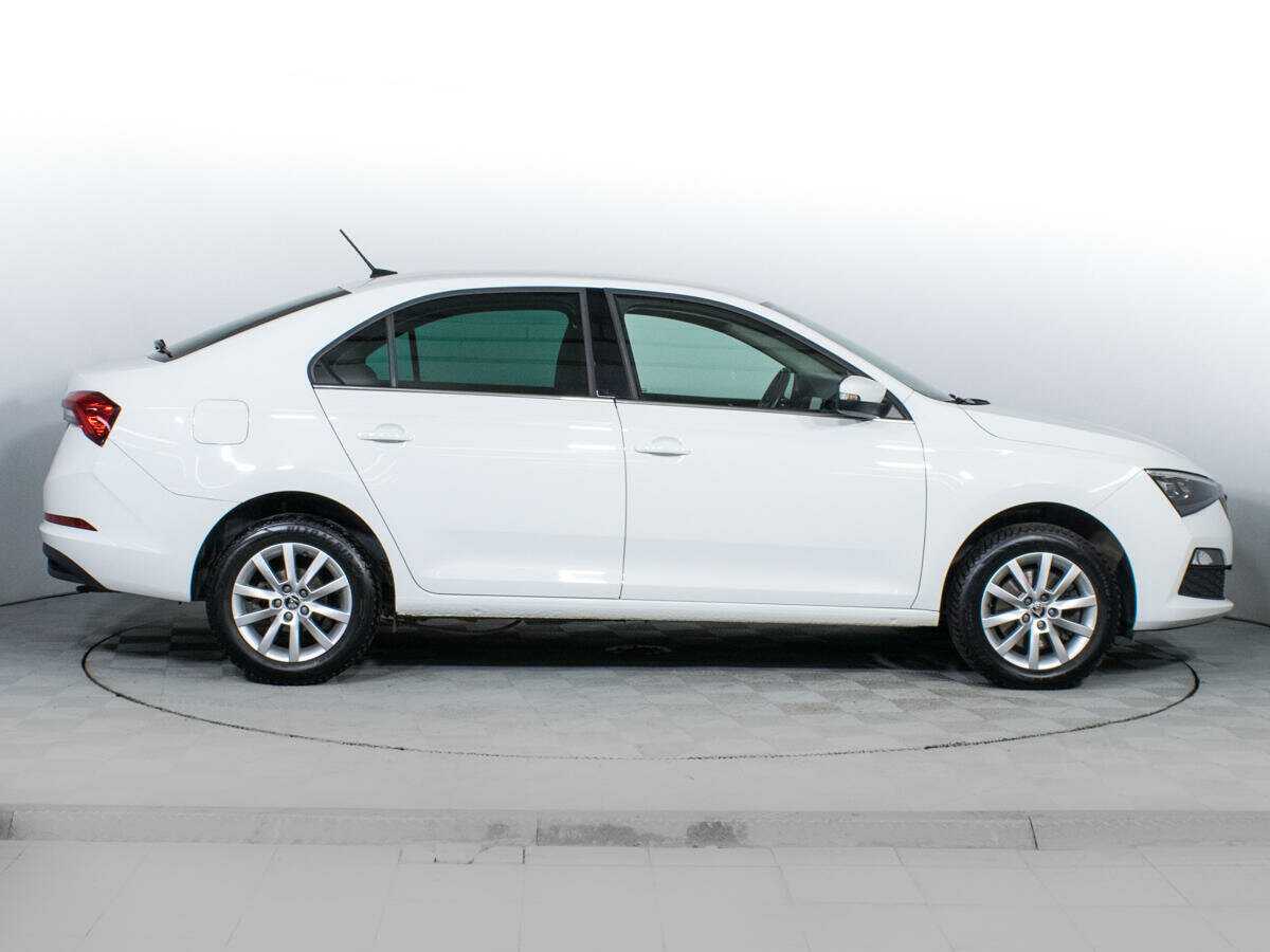 Skoda Rapid с пробегом — 2021 год. Фото: #3