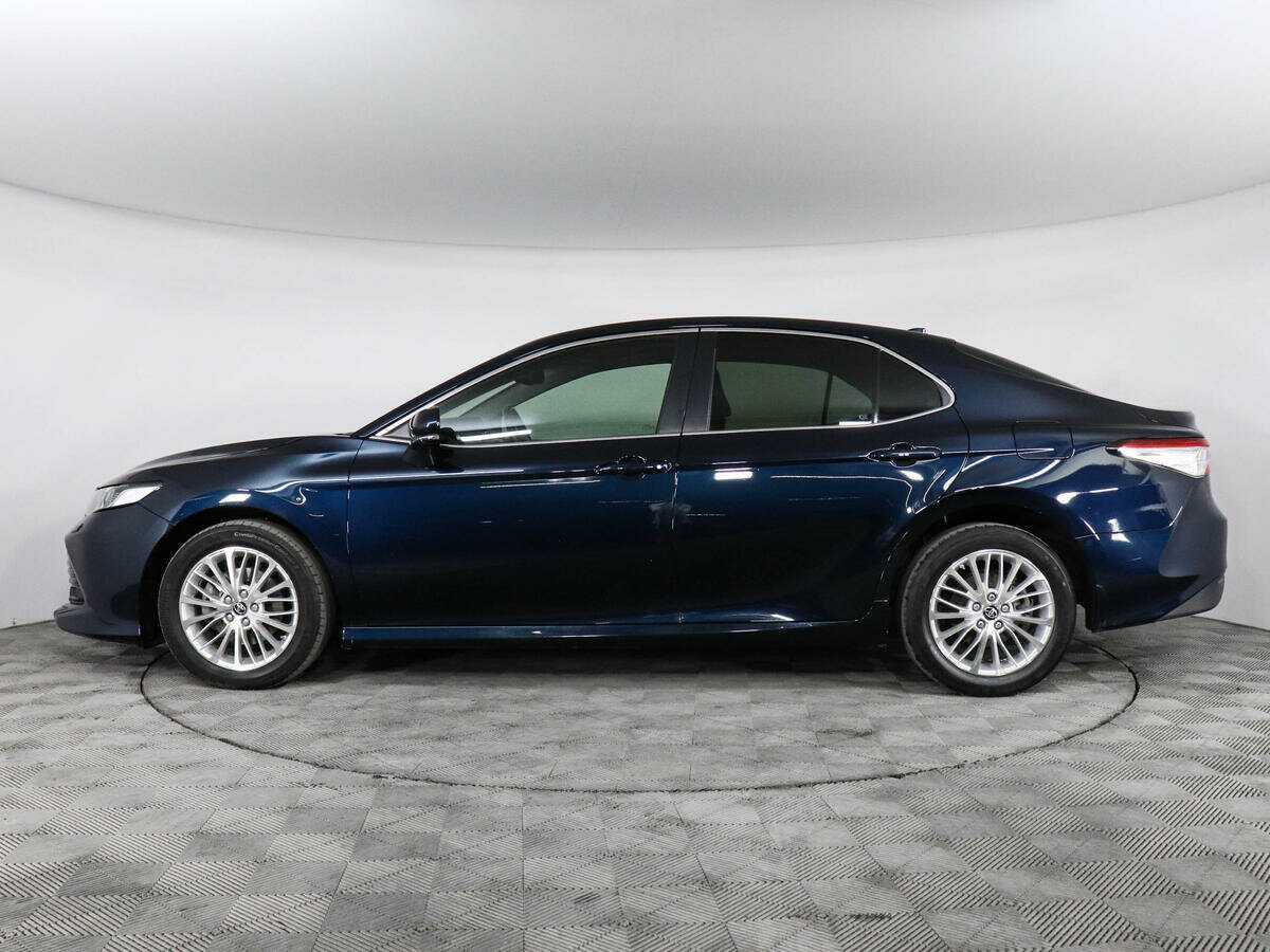 Toyota Camry с пробегом — 2018 год. Фото: #7