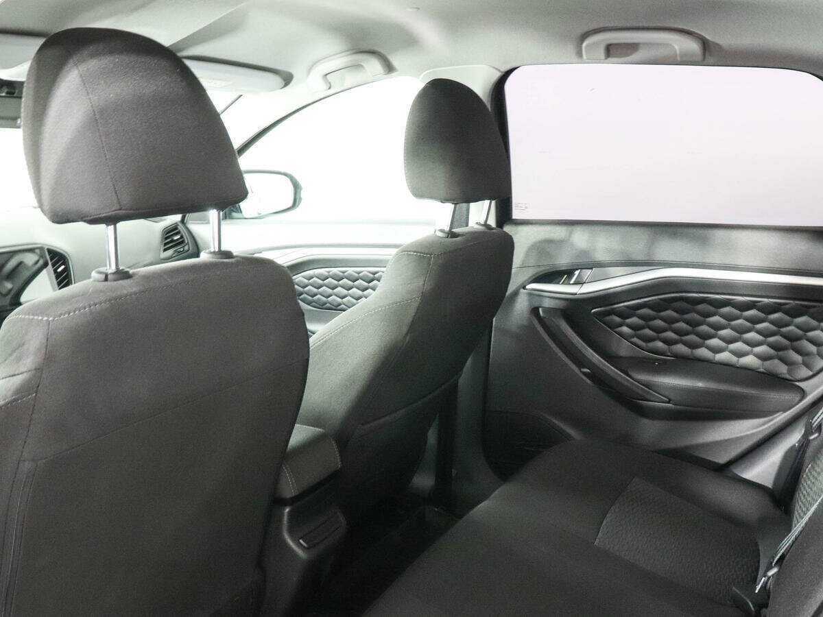 Lada (ВАЗ) Vesta с пробегом — 2019 год. Фото: #11