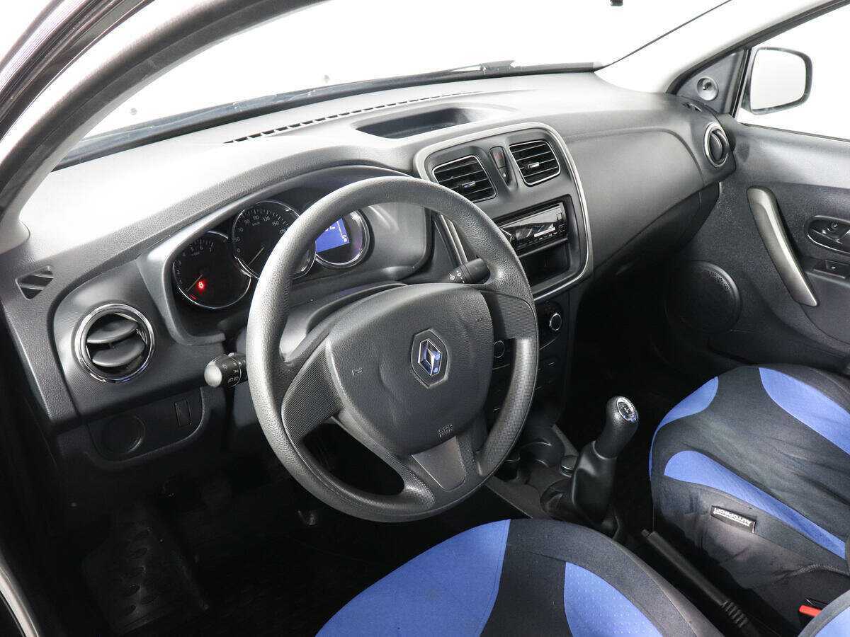 Renault Logan с пробегом — 2016 год. Фото: #8