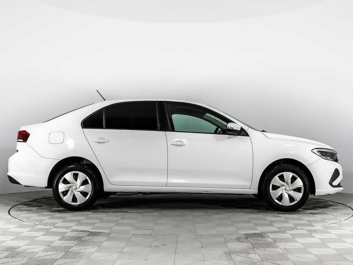 Volkswagen Polo с пробегом — 2021 год. Фото: #3