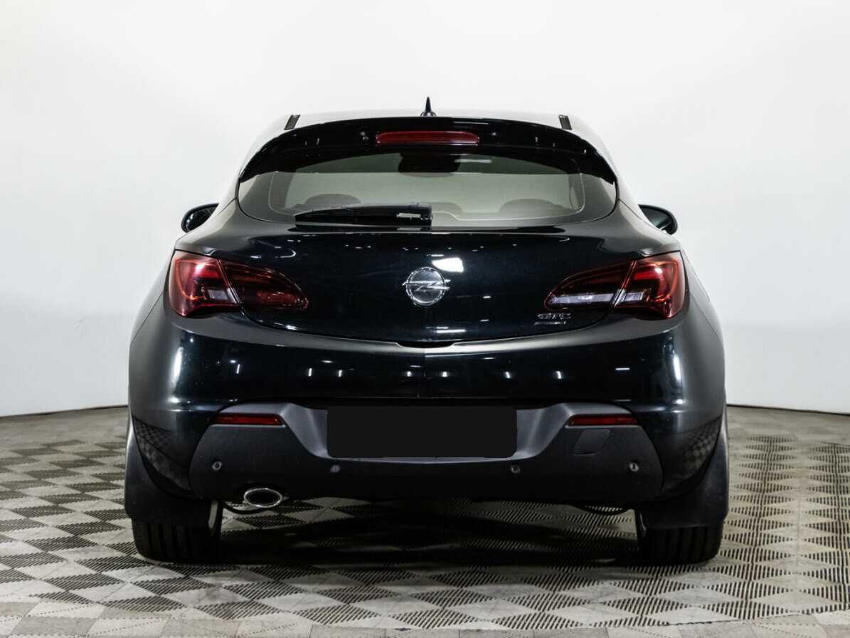 Opel Astra с пробегом — 2013 год. Фото: #5