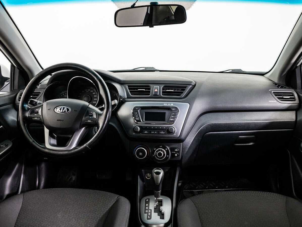 Kia Rio с пробегом — 2014 год. Фото: #12
