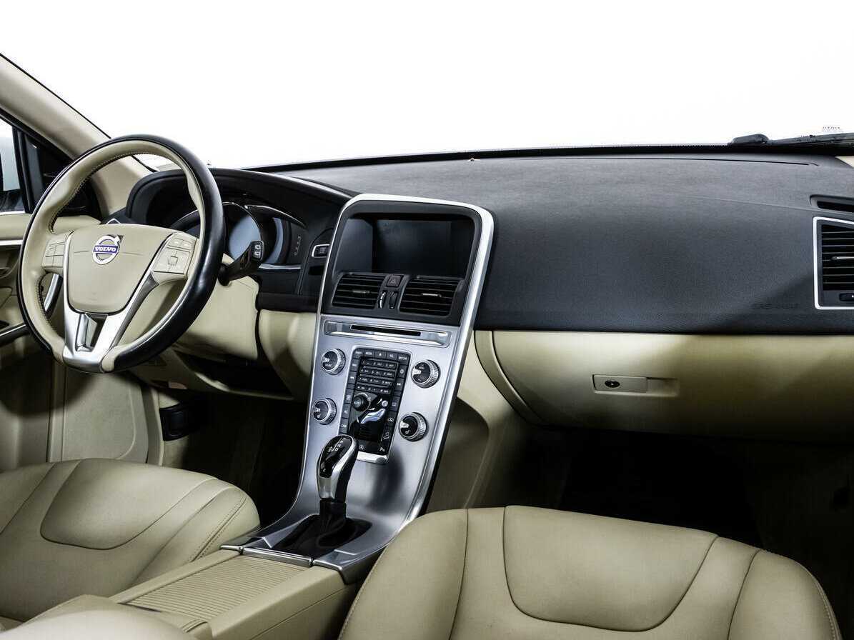 Volvo XC60 с пробегом — 2016 год. Фото: #6