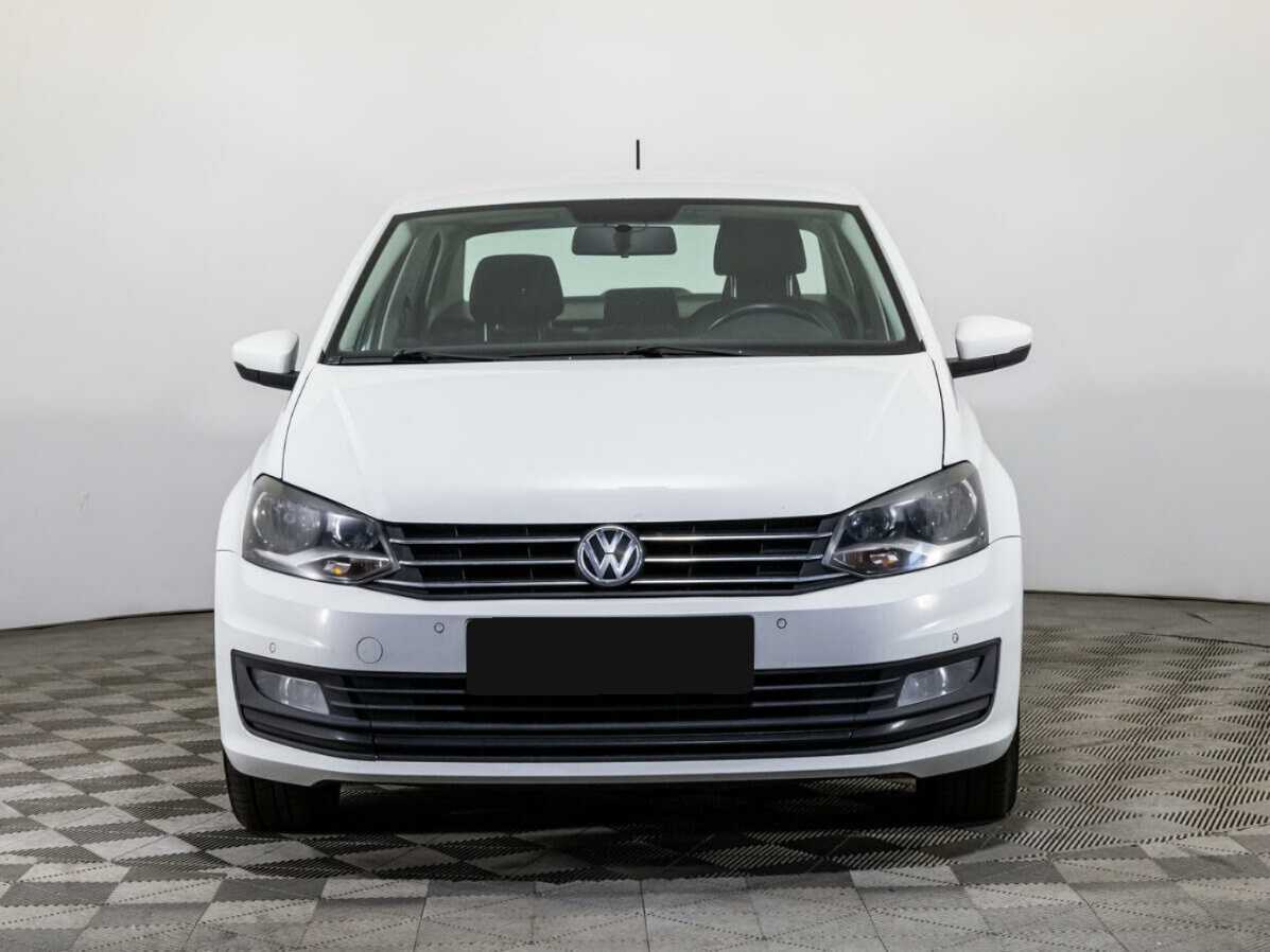 Volkswagen Polo с пробегом — 2018 год. Фото: #1