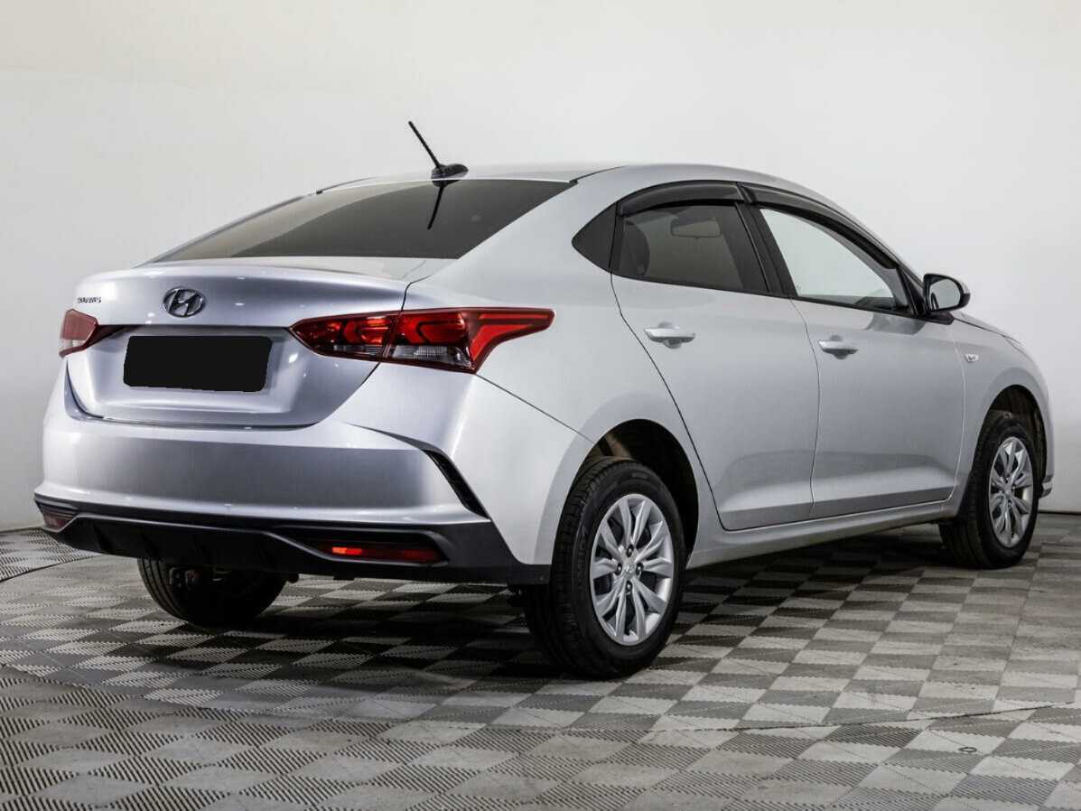 Hyundai Solaris с пробегом — 2022 год. Фото: #4