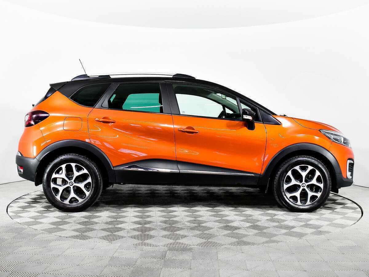 Renault Kaptur с пробегом — 2017 год. Фото: #3