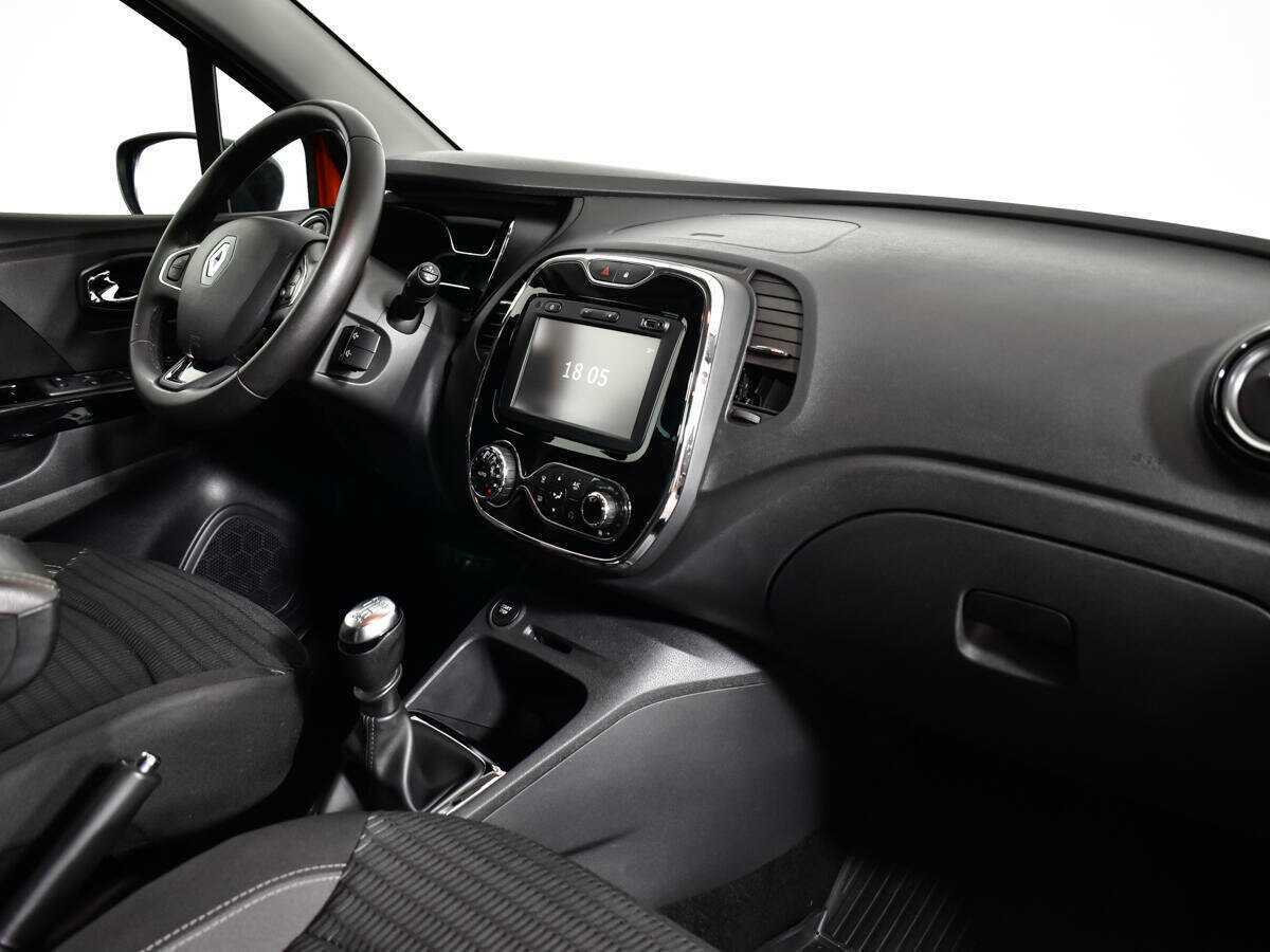 Renault Kaptur с пробегом — 2017 год. Фото: #8