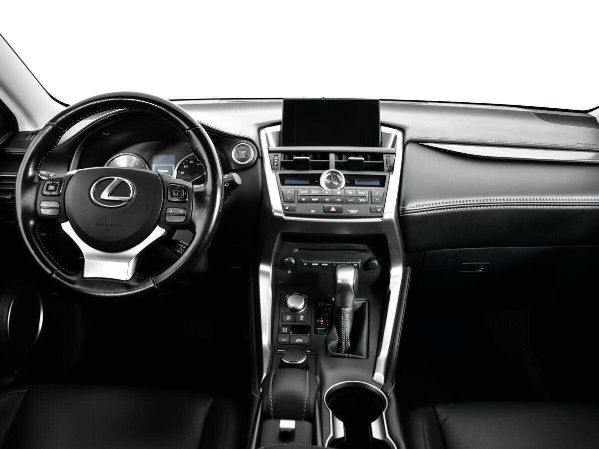 Lexus NX с пробегом — 2016 год. Фото: #9