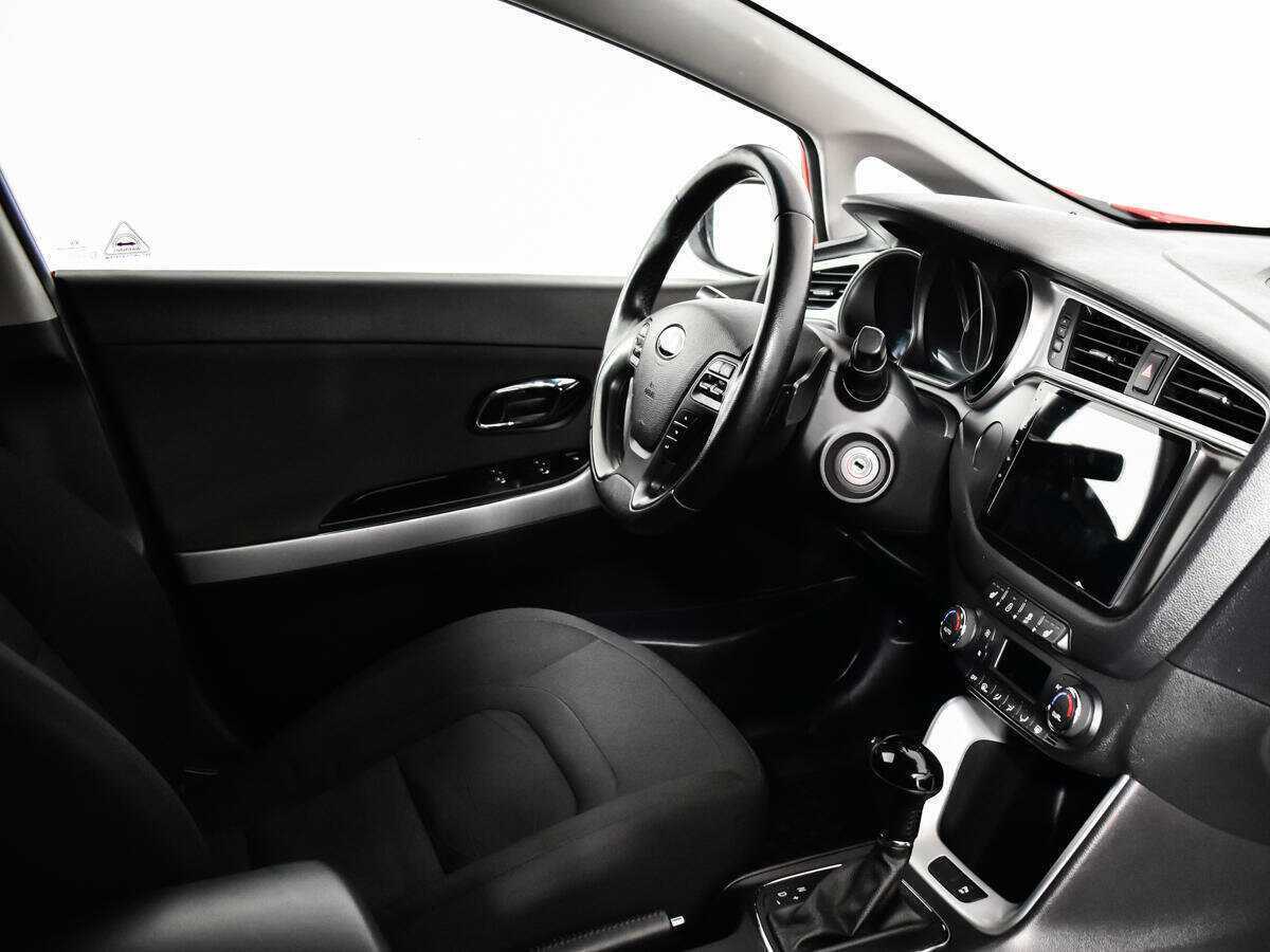 Kia Ceed с пробегом — 2017 год. Фото: #8