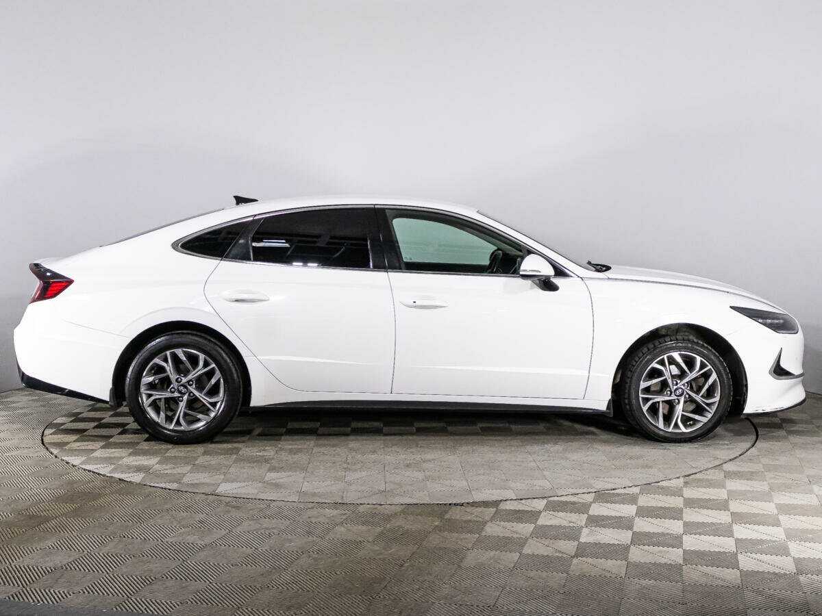 Hyundai Sonata с пробегом — 2019 год. Фото: #3