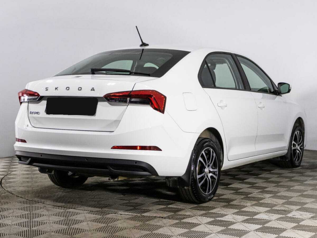 Skoda Rapid с пробегом — 2020 год. Фото: #4