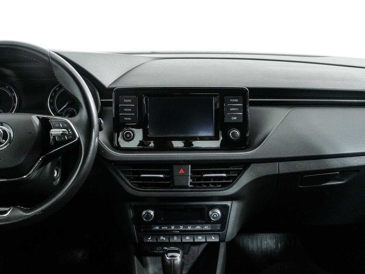 Skoda Rapid с пробегом — 2020 год. Фото: #13