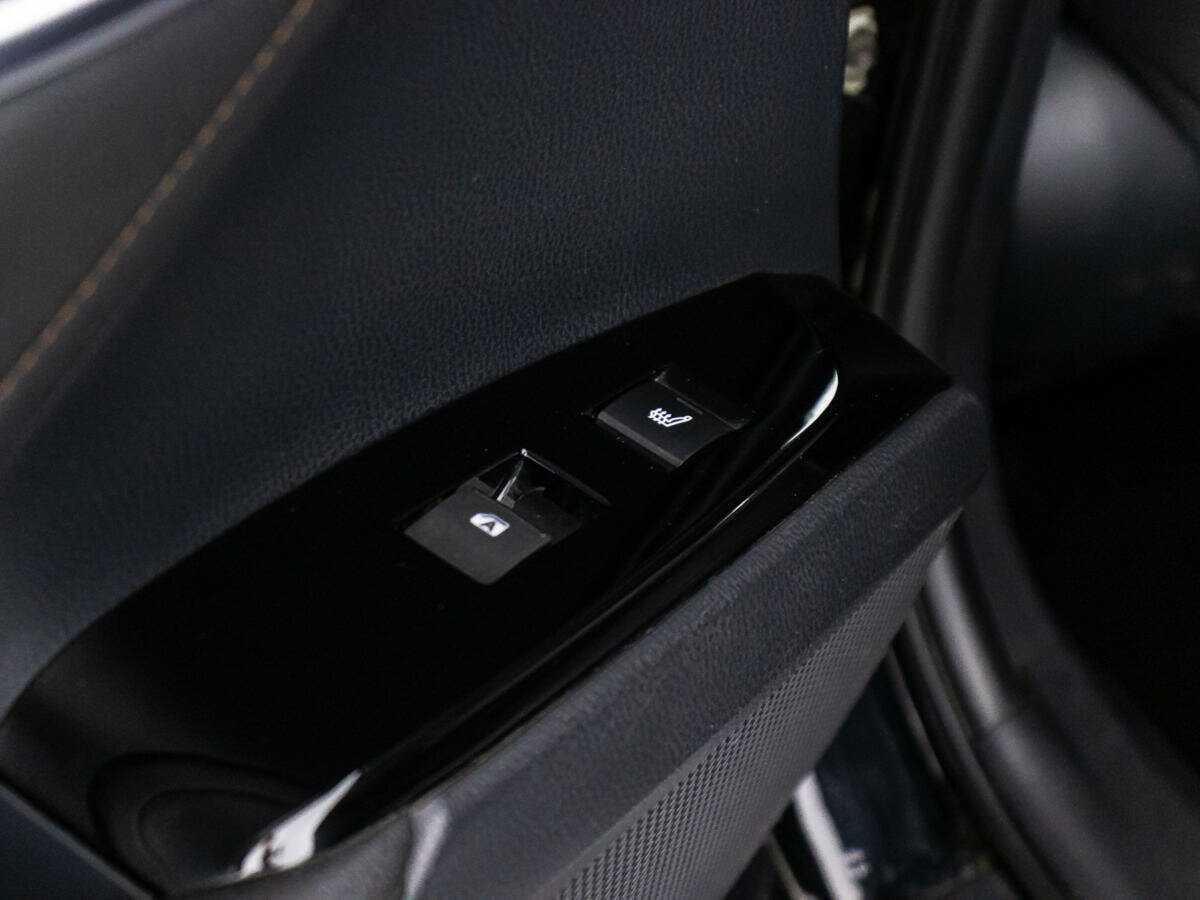 Toyota Camry с пробегом — 2018 год. Фото: #19