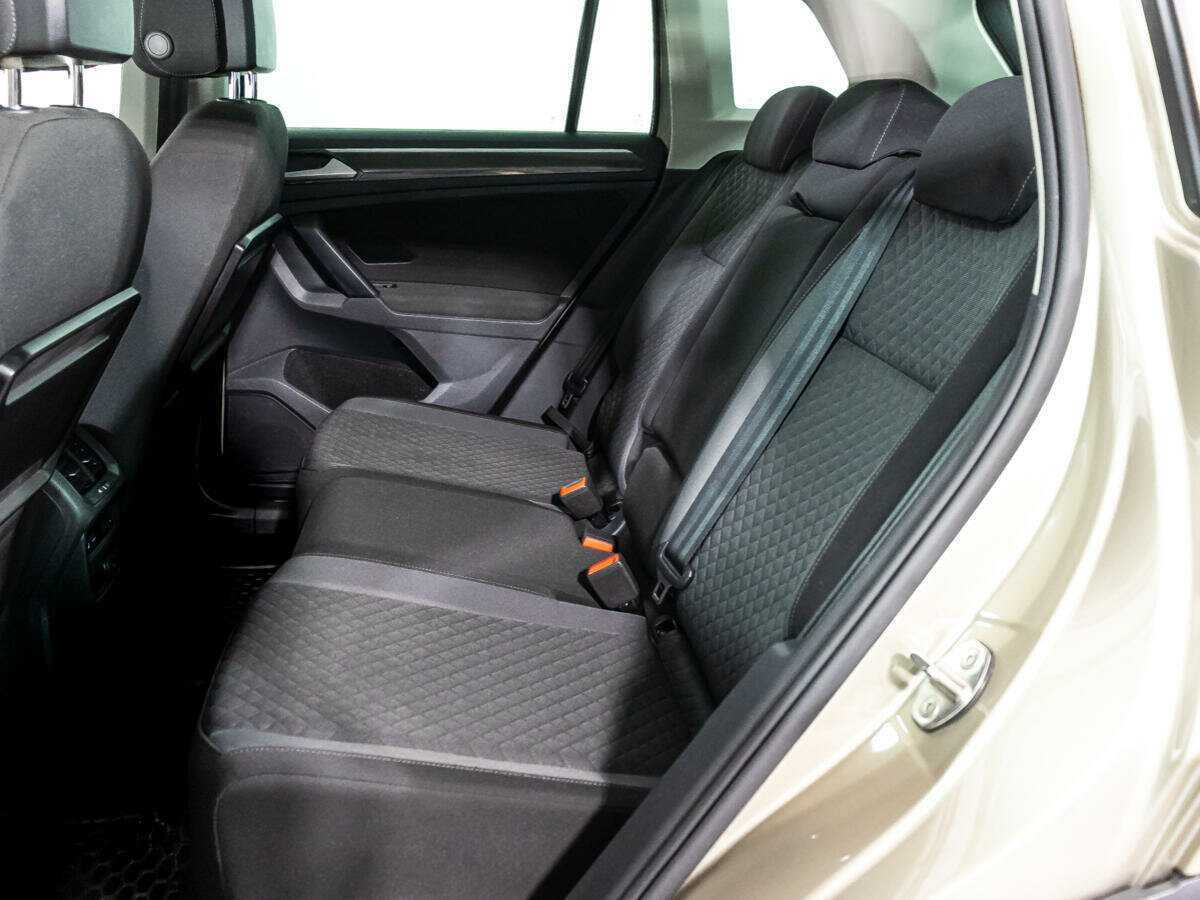 Volkswagen Tiguan с пробегом — 2017 год. Фото: #9