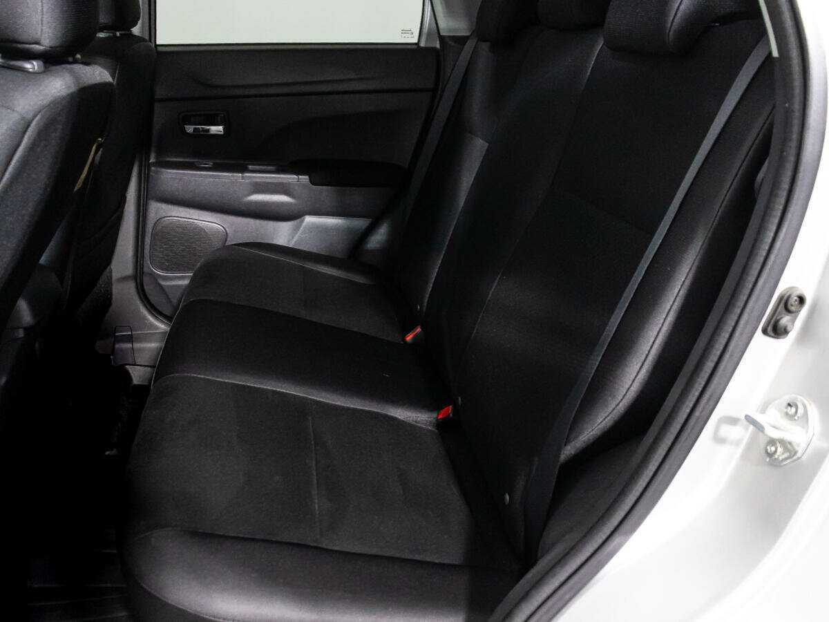 Mitsubishi ASX с пробегом — 2013 год. Фото: #9