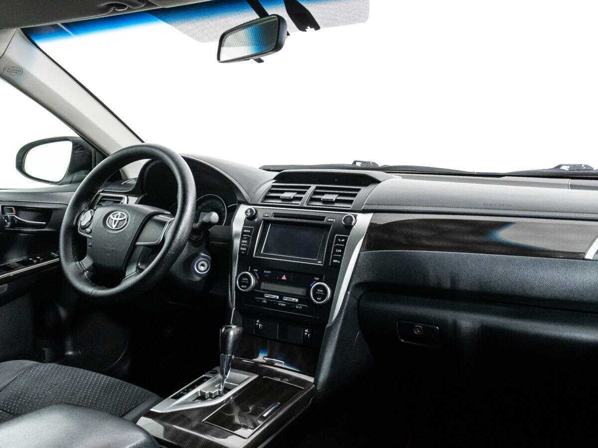 Toyota Camry с пробегом — 2014 год. Фото: #8