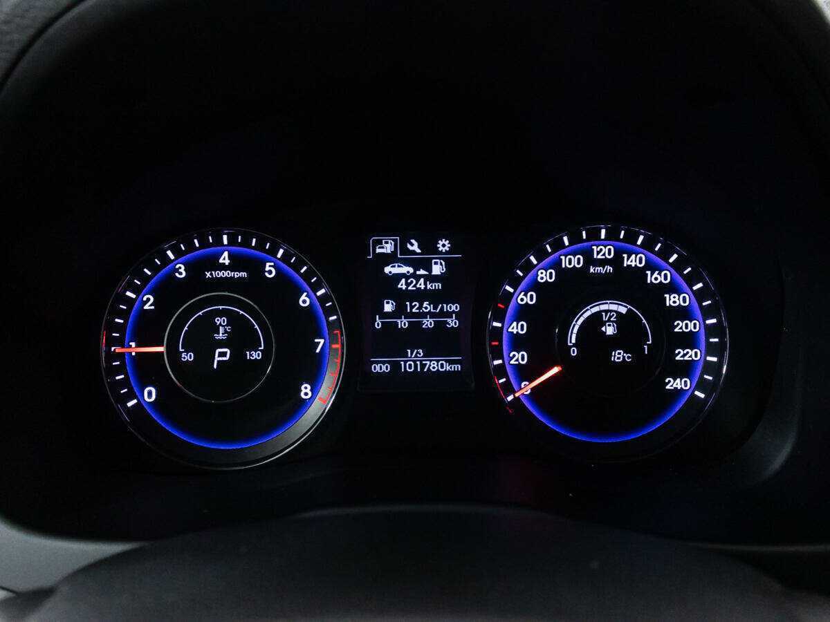 Hyundai i40 с пробегом — 2015 год. Фото: #11