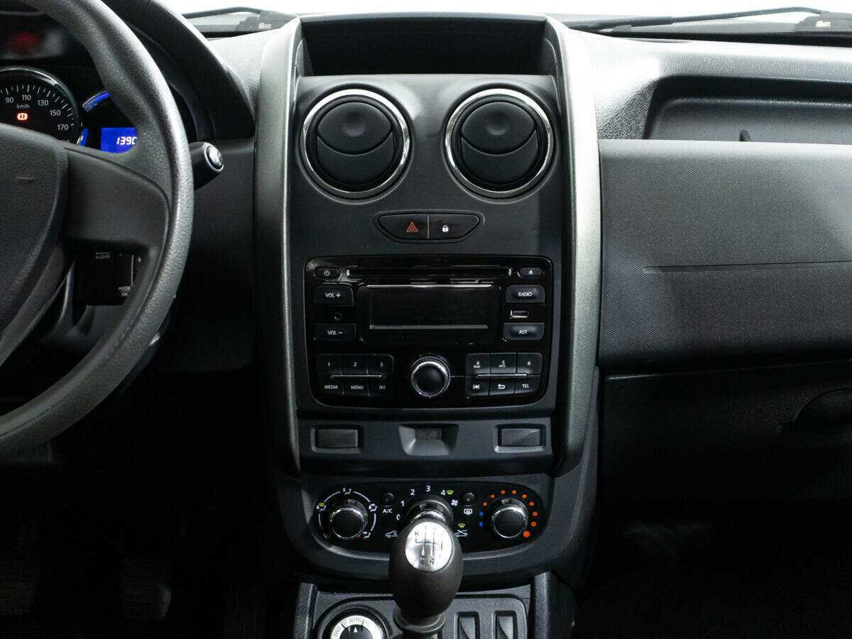 Renault Duster с пробегом — 2016 год. Фото: #13