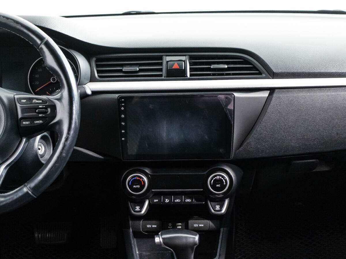 Kia Rio с пробегом — 2018 год. Фото: #12