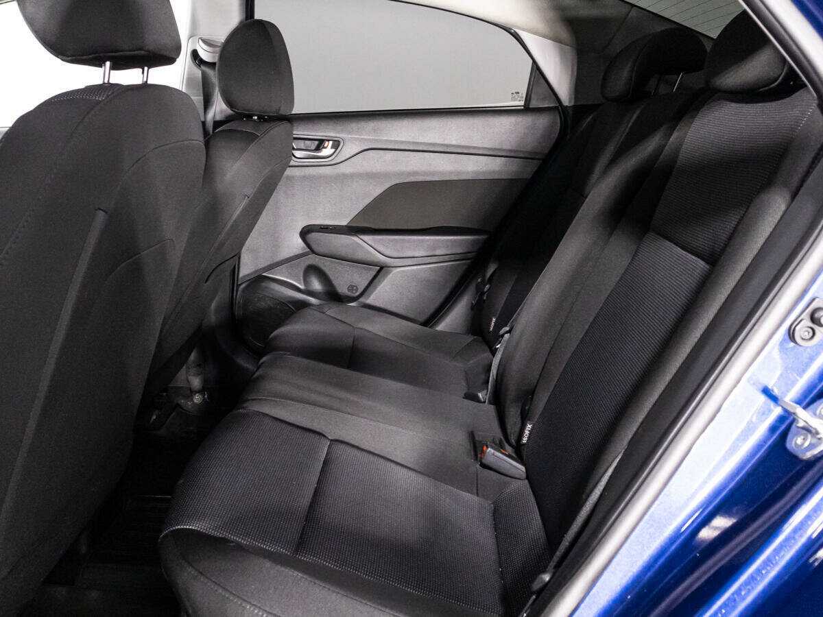 Hyundai Solaris с пробегом — 2021 год. Фото: #9