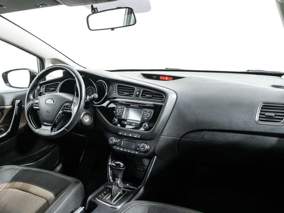 Kia Ceed с пробегом — 2014 год. Фото: #8