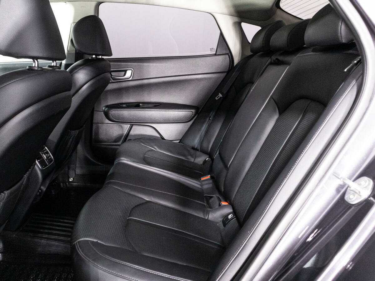 Kia Optima с пробегом — 2018 год. Фото: #9