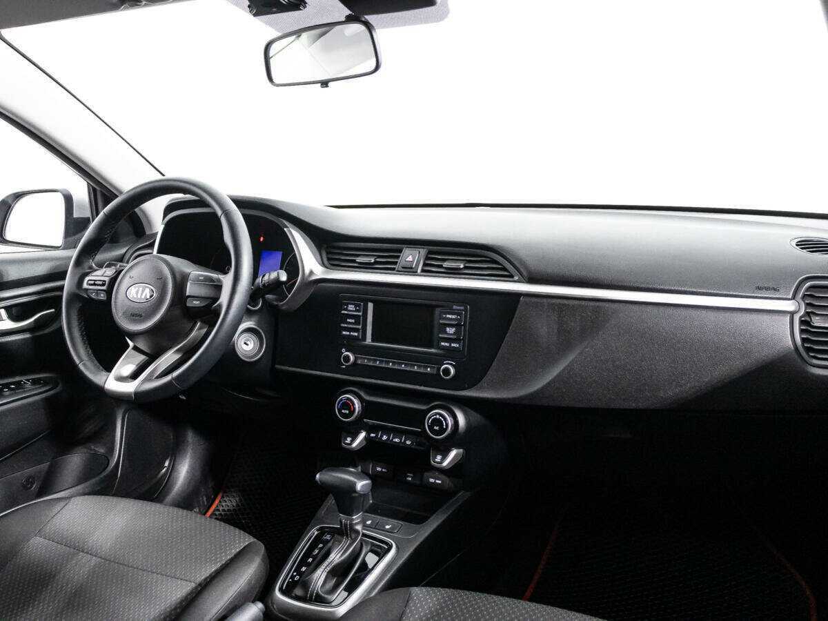 Kia Rio с пробегом — 2020 год. Фото: #8