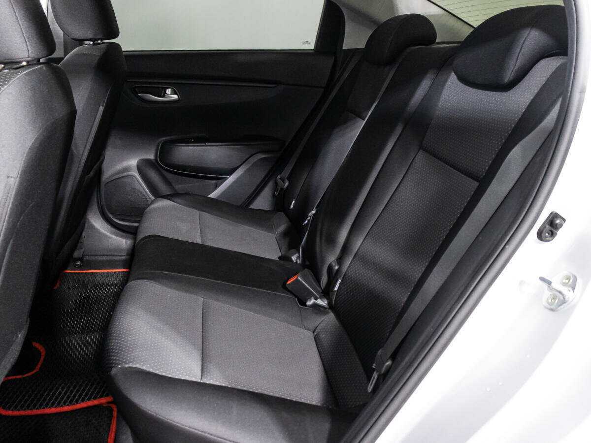 Kia Rio с пробегом — 2020 год. Фото: #9