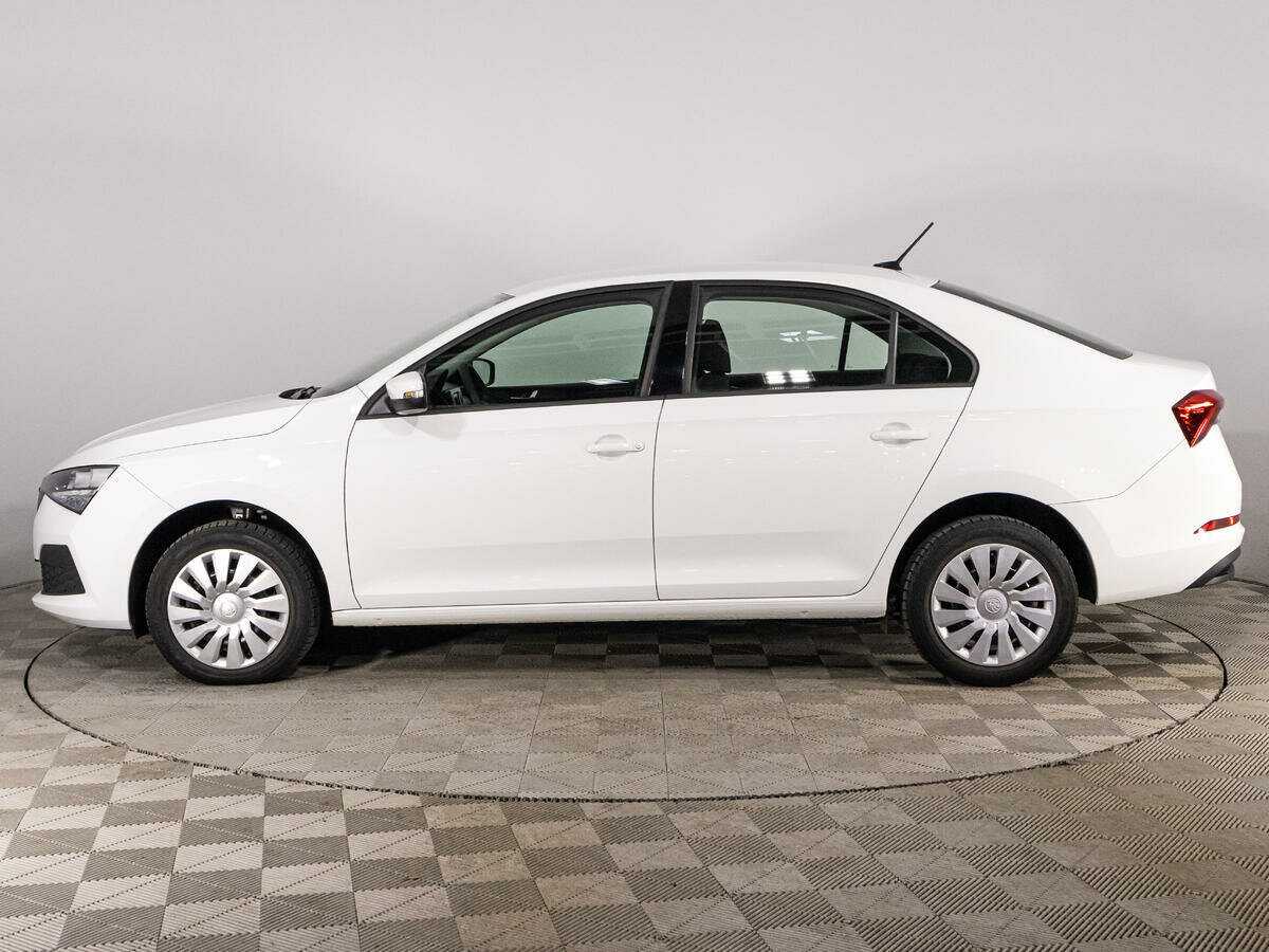 Skoda Rapid с пробегом — 2021 год. Фото: #7