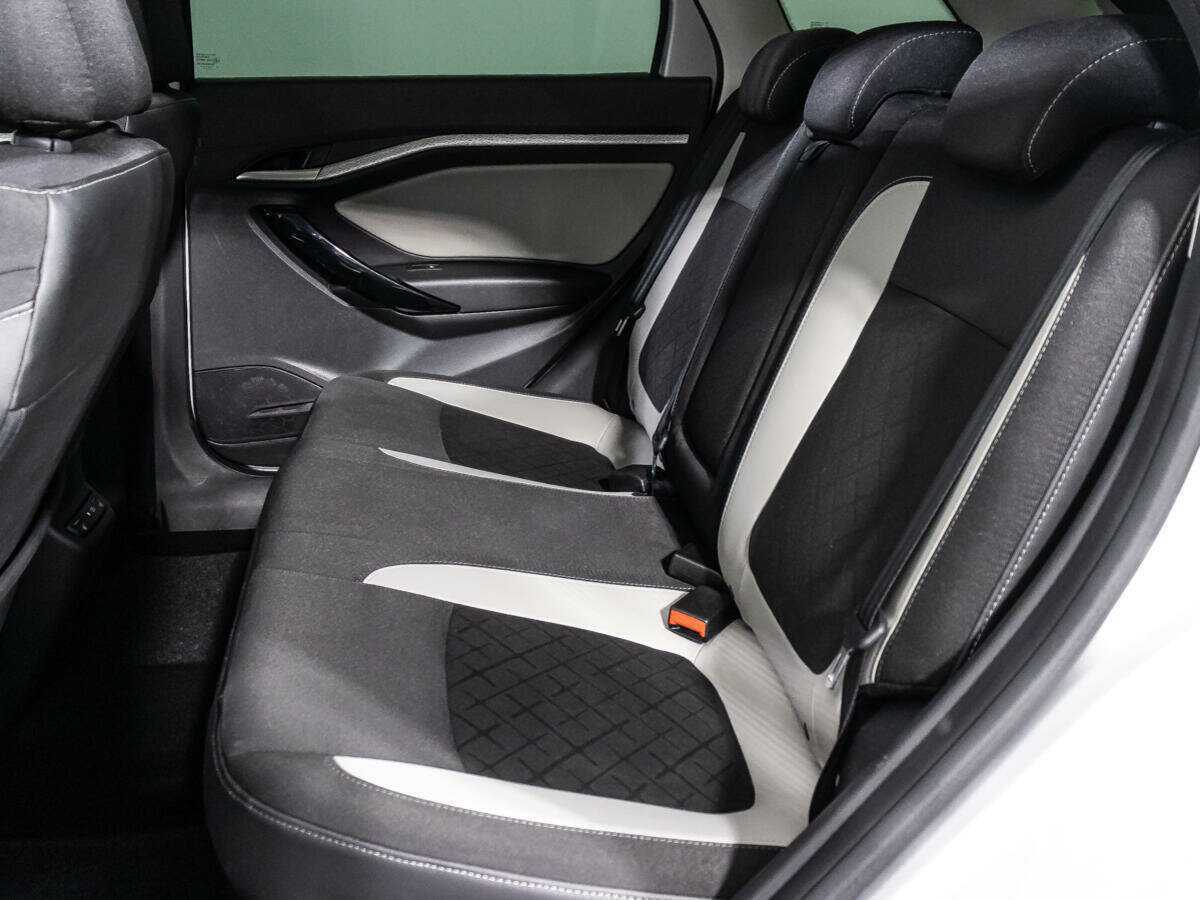 Lada (ВАЗ) Vesta с пробегом — 2019 год. Фото: #9