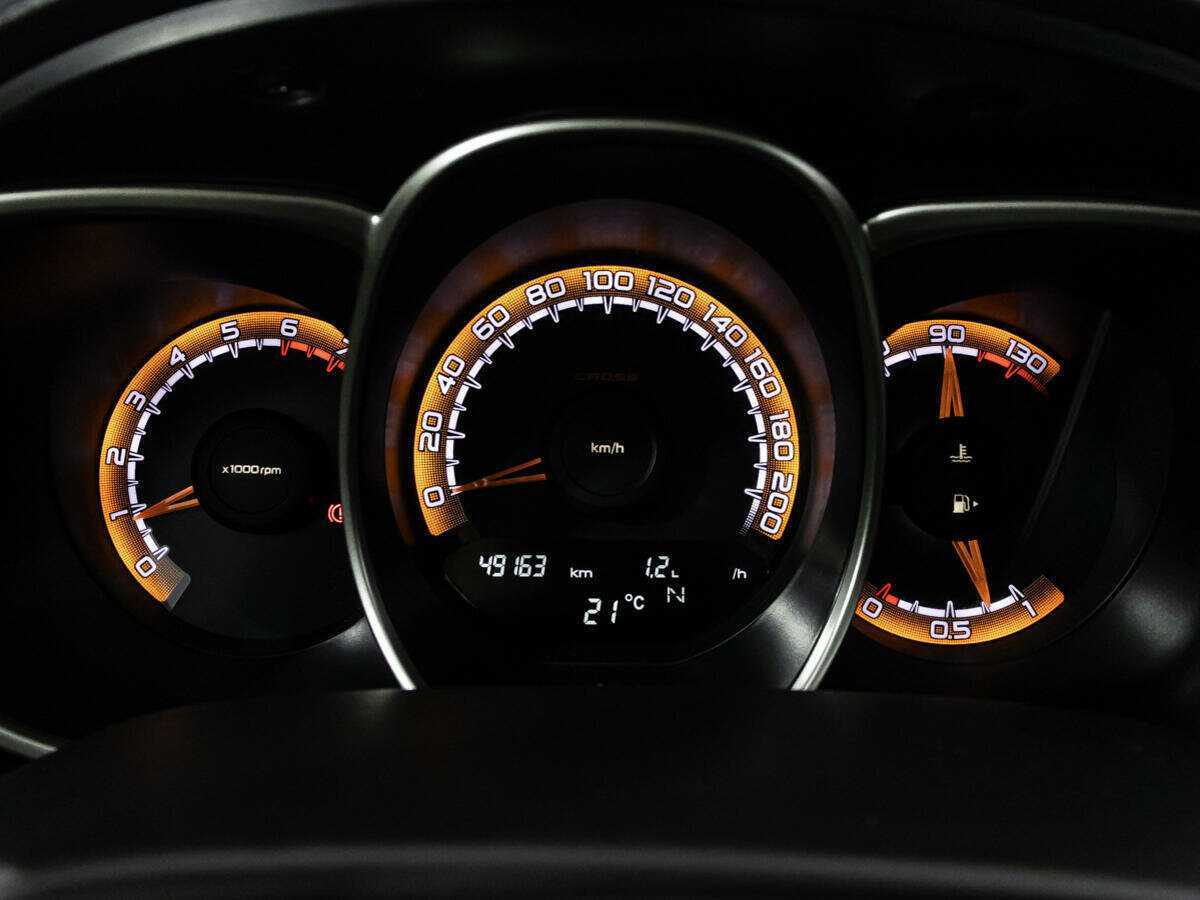 Lada (ВАЗ) Vesta с пробегом — 2019 год. Фото: #11