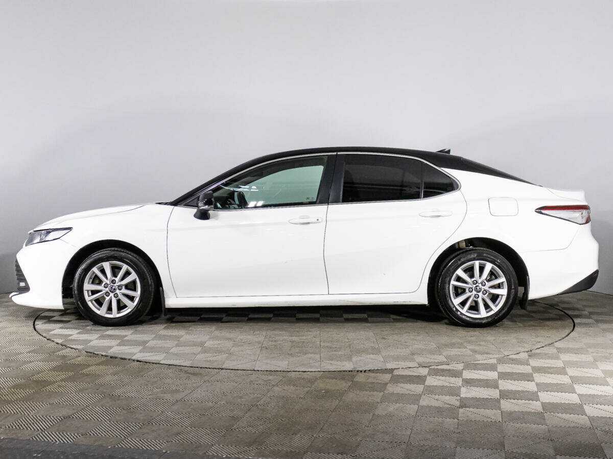 Toyota Camry с пробегом — 2019 год. Фото: #7