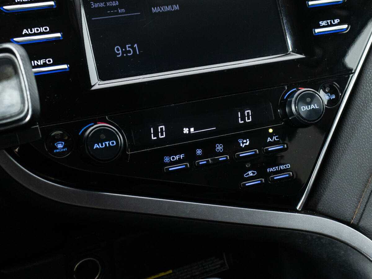 Toyota Camry с пробегом — 2019 год. Фото: #15