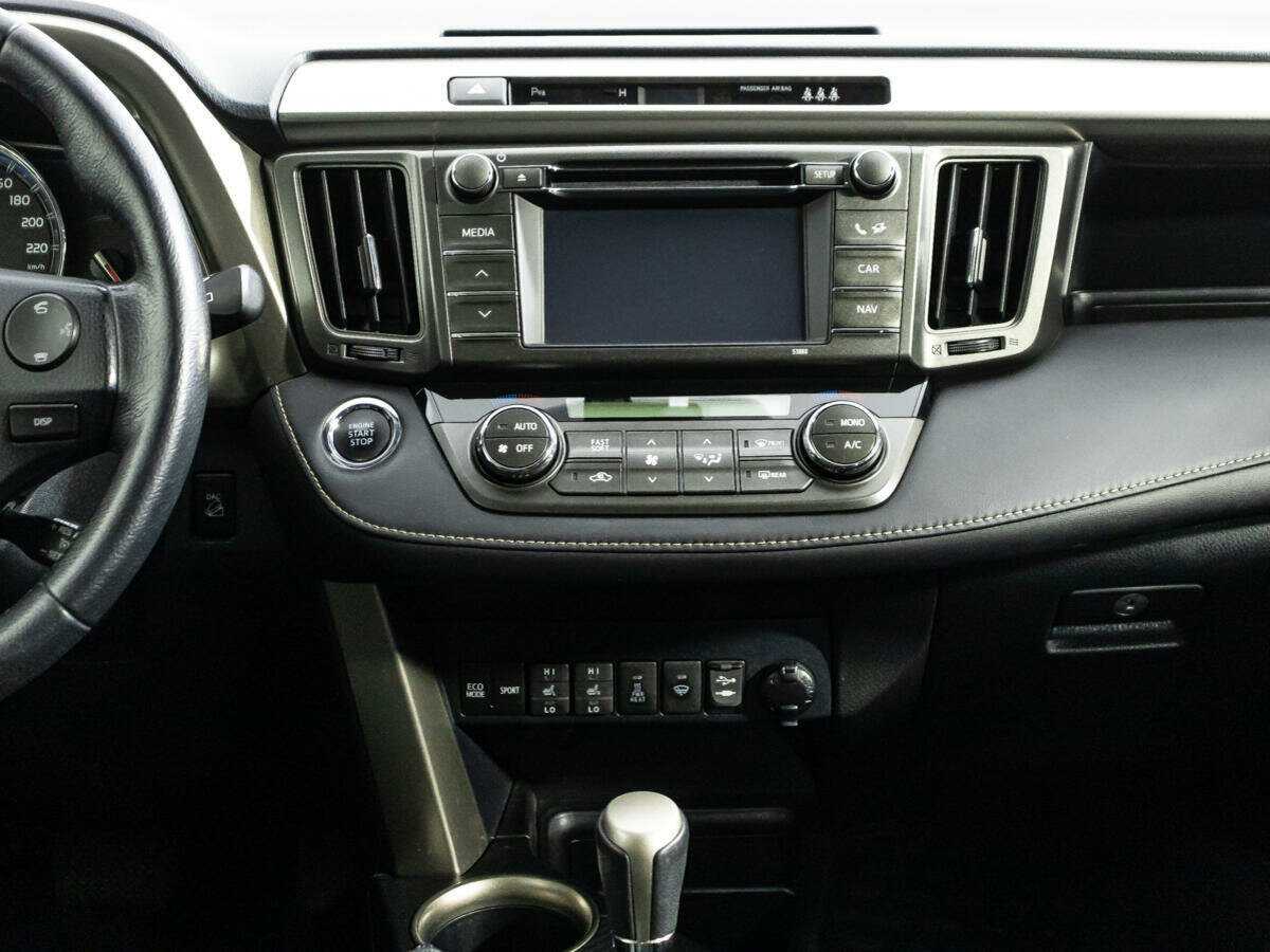 Toyota RAV4 с пробегом — 2013 год. Фото: #13