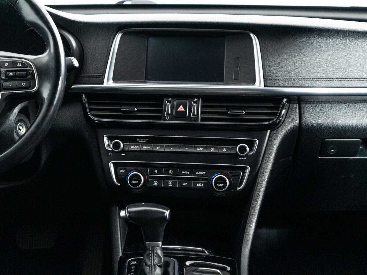 Kia Optima с пробегом — 2017 год. Фото: #13