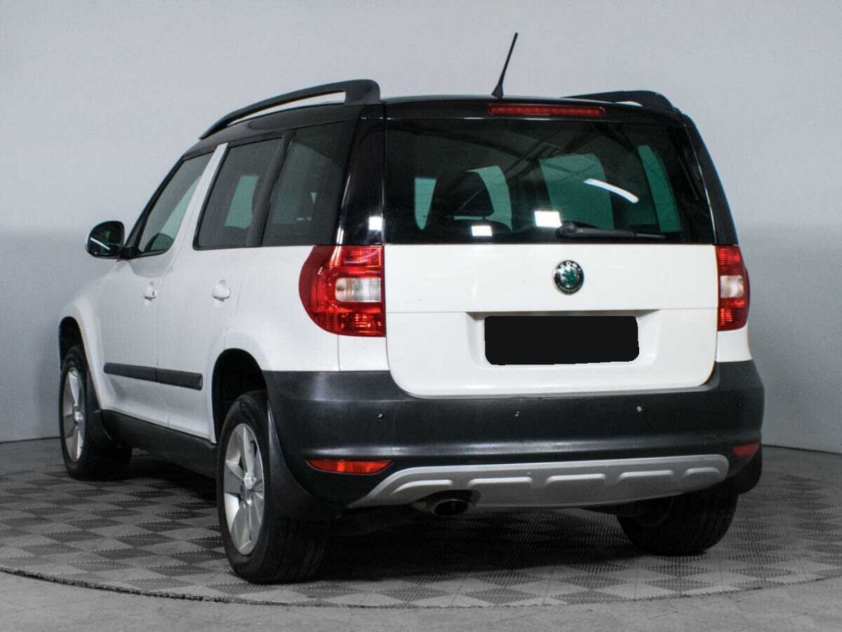 Skoda Yeti с пробегом — 2012 год. Фото: #6