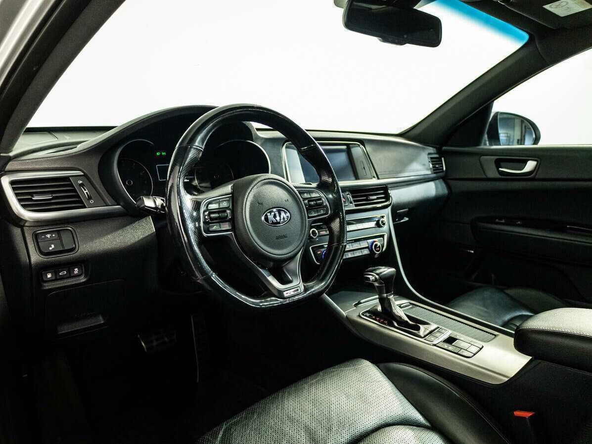 Kia Optima с пробегом — 2016 год. Фото: #9