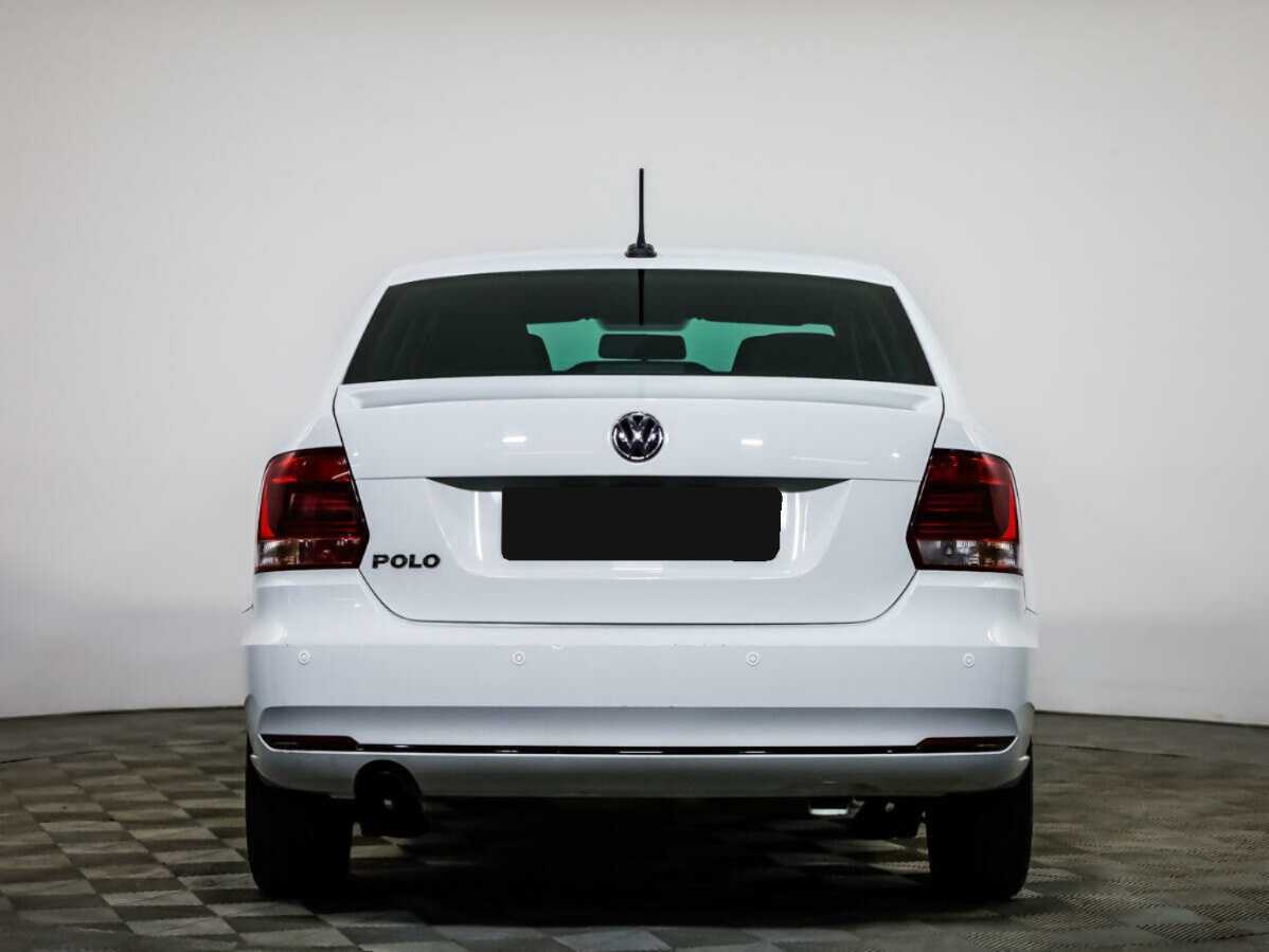 Volkswagen Polo с пробегом — 2017 год. Фото: #4