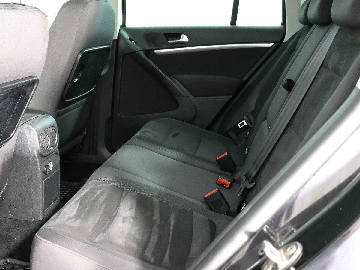 Volkswagen Tiguan с пробегом — 2012 год. Фото: #10