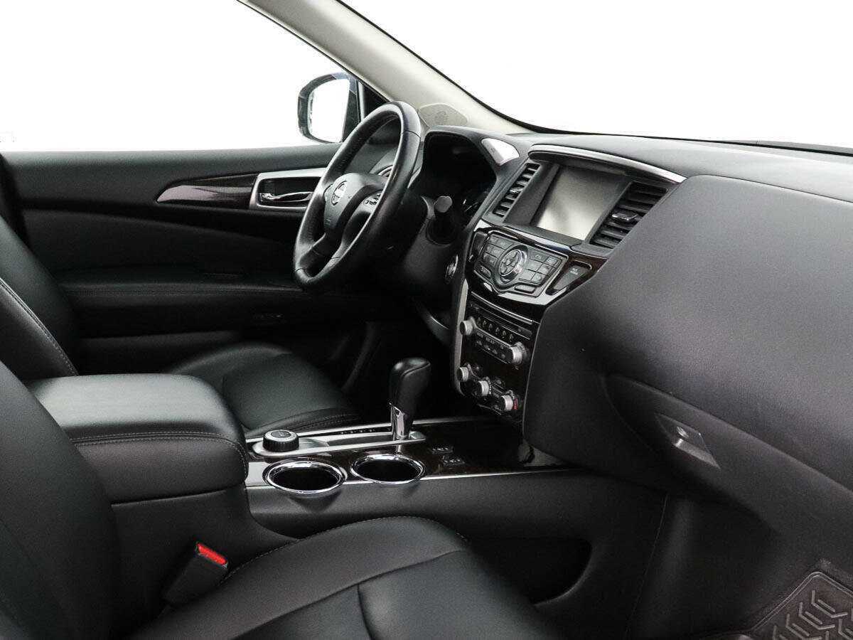 Nissan Pathfinder с пробегом — 2015 год. Фото: #7