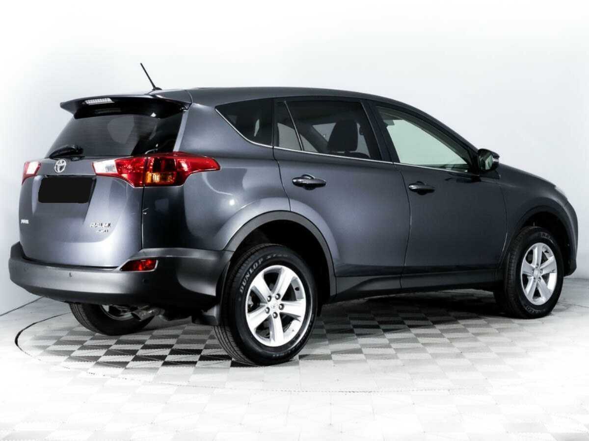 Toyota RAV4 с пробегом — 2013 год. Фото: #4