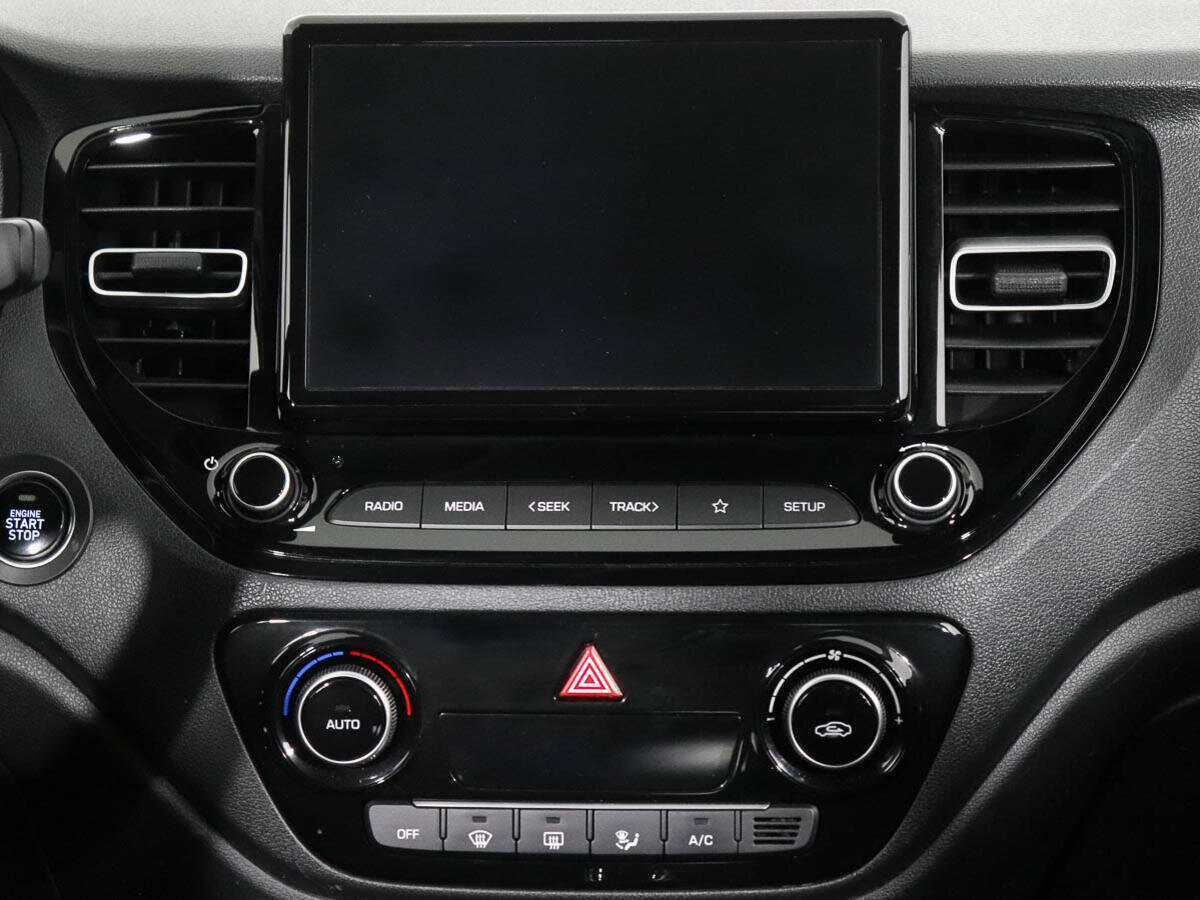 Hyundai Solaris с пробегом — 2021 год. Фото: #10