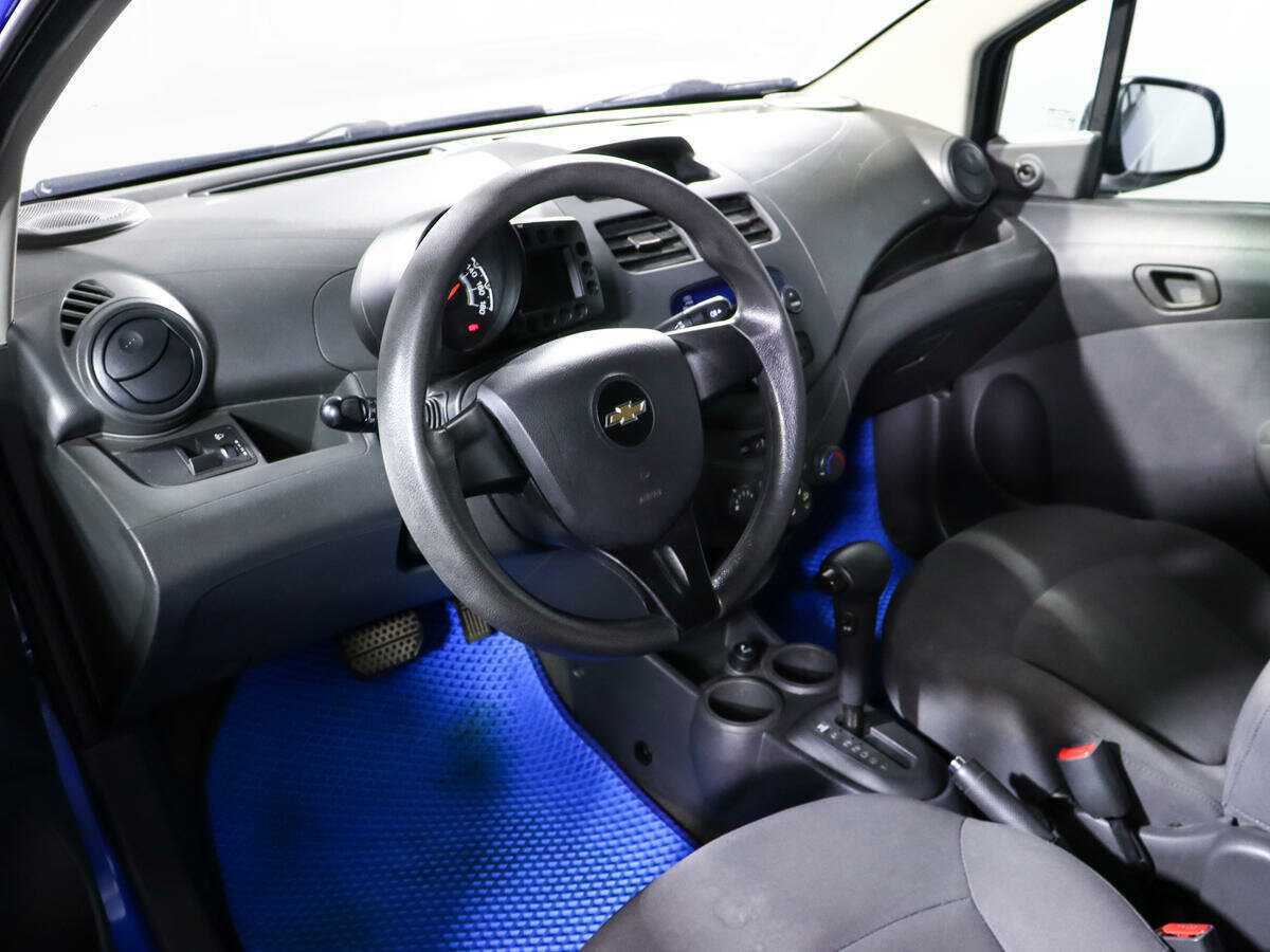 Chevrolet Spark с пробегом — 2012 год. Фото: #8