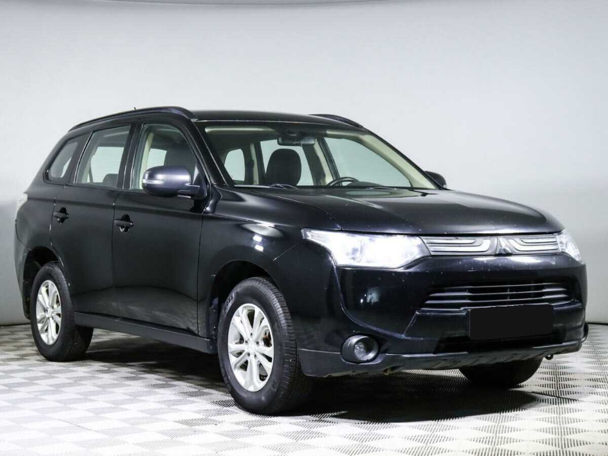 Mitsubishi Outlander с пробегом — 2013 год. Фото: #2