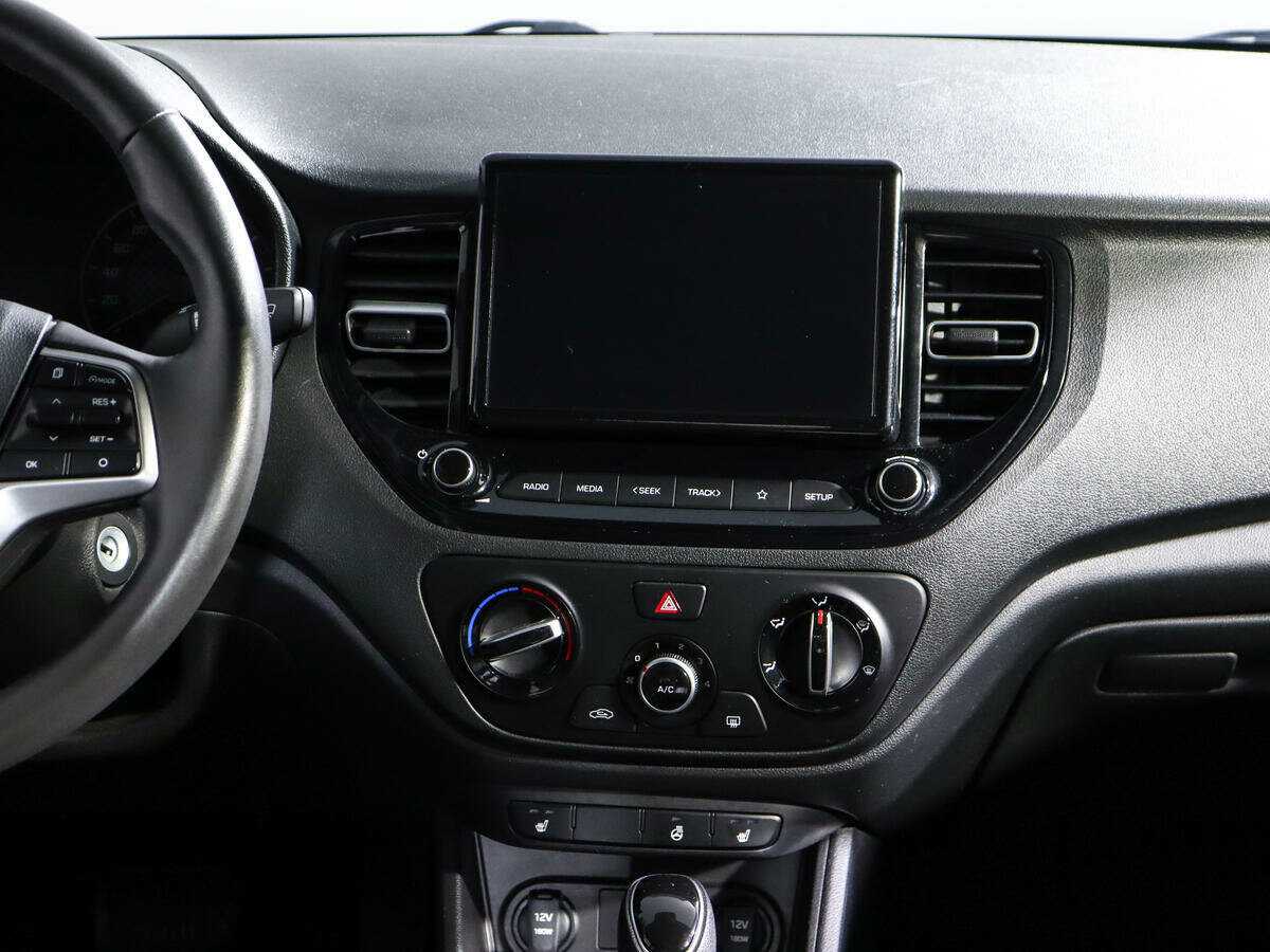 Hyundai Solaris с пробегом — 2021 год. Фото: #10