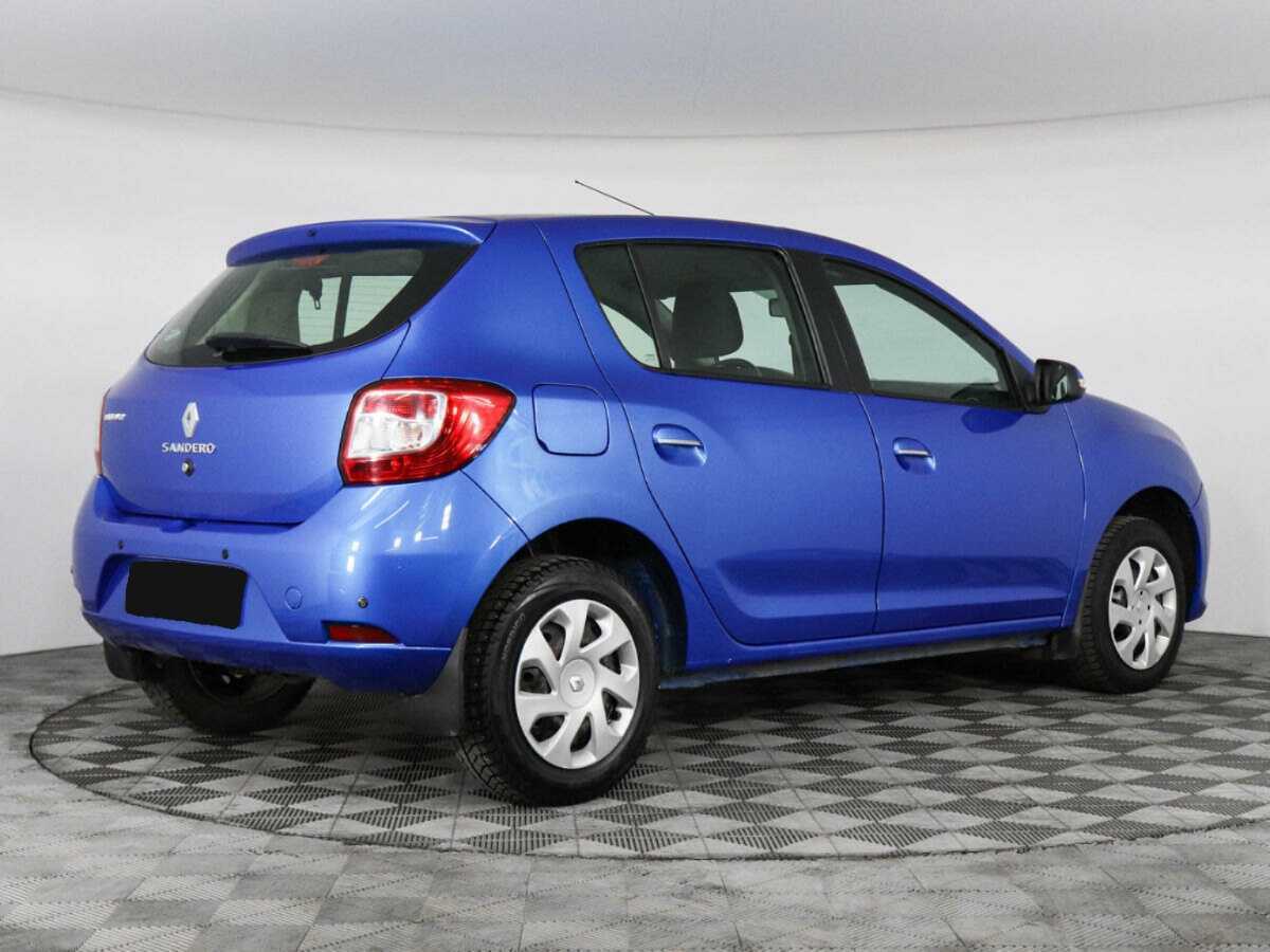 Renault Sandero с пробегом — 2016 год. Фото: #4