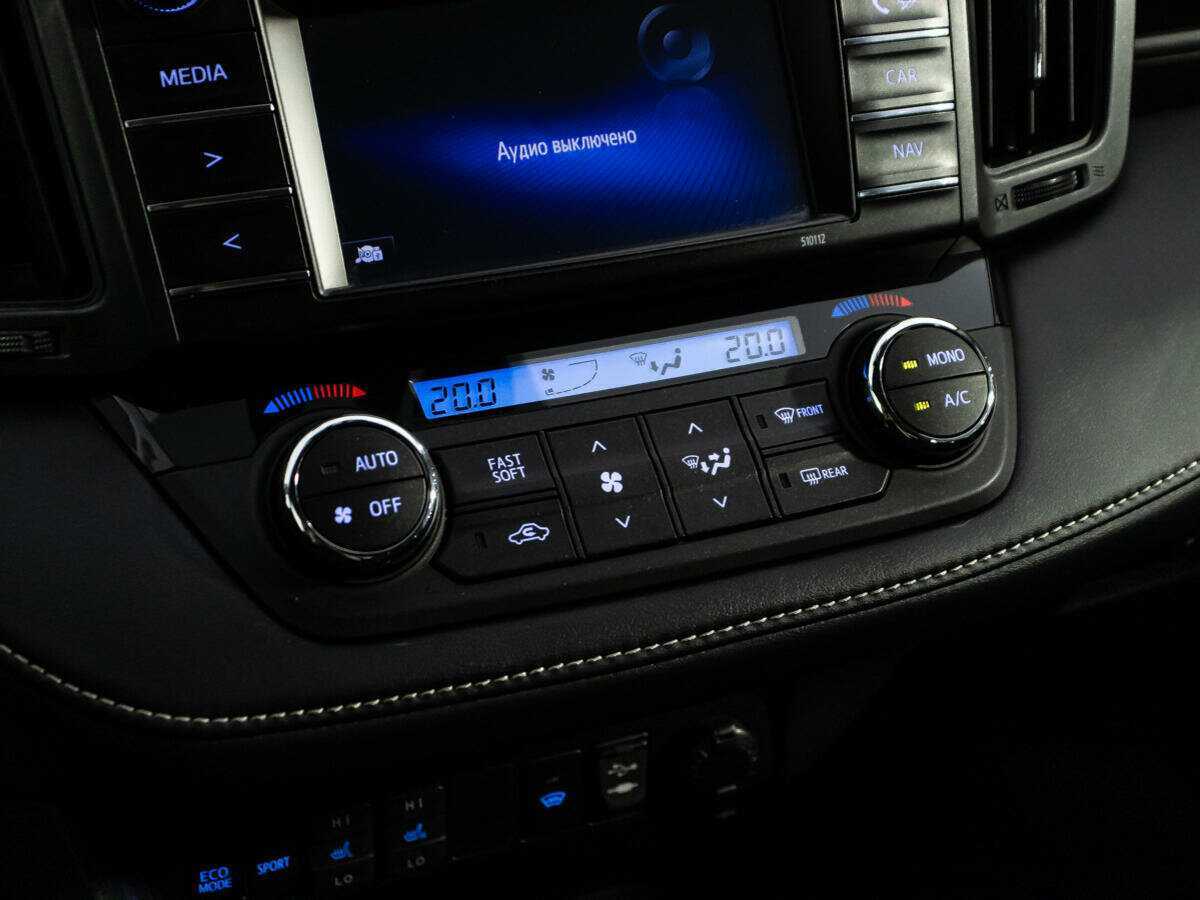 Toyota RAV4 с пробегом — 2016 год. Фото: #19