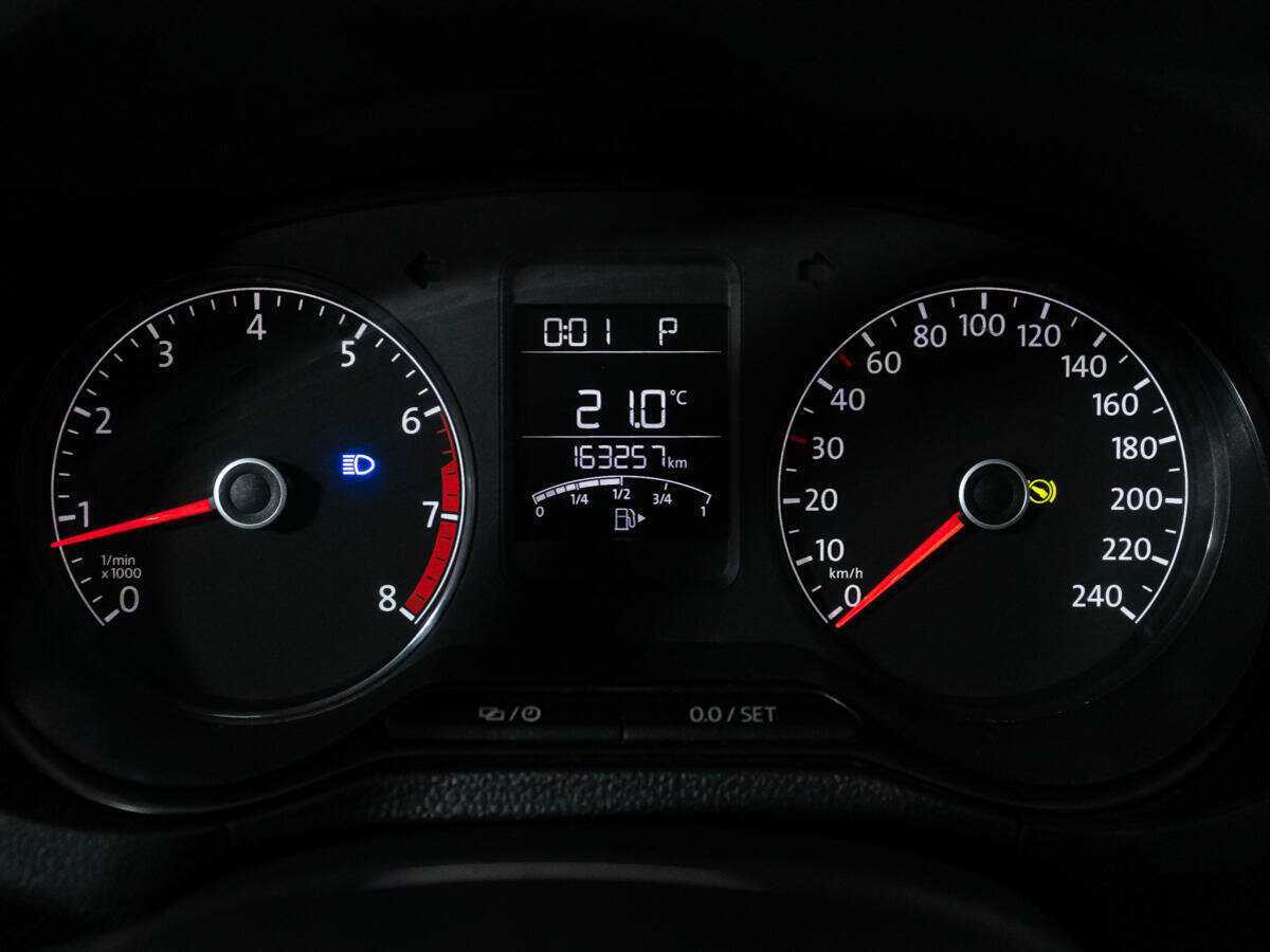 Volkswagen Polo с пробегом — 2017 год. Фото: #11